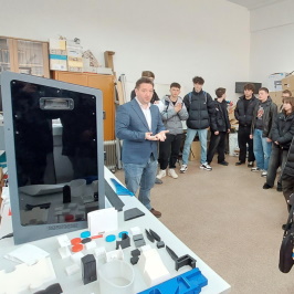 Vizită universitară – în cadrul proiectului PEO